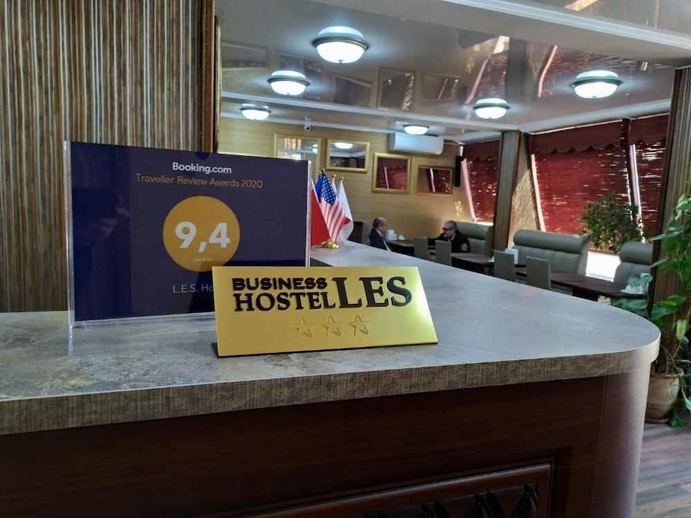 Фото L. E. S. Hostel