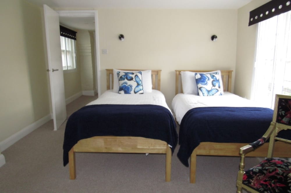 Фото The Old Vicarage