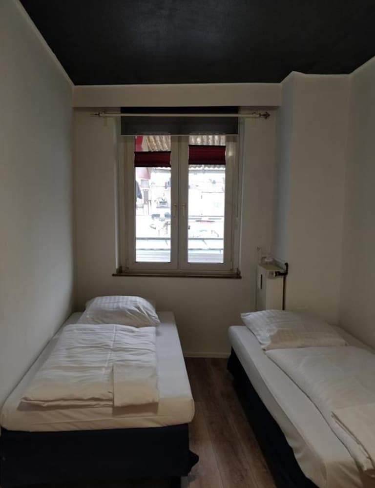 Фото Avi City Burgplatz Apartments