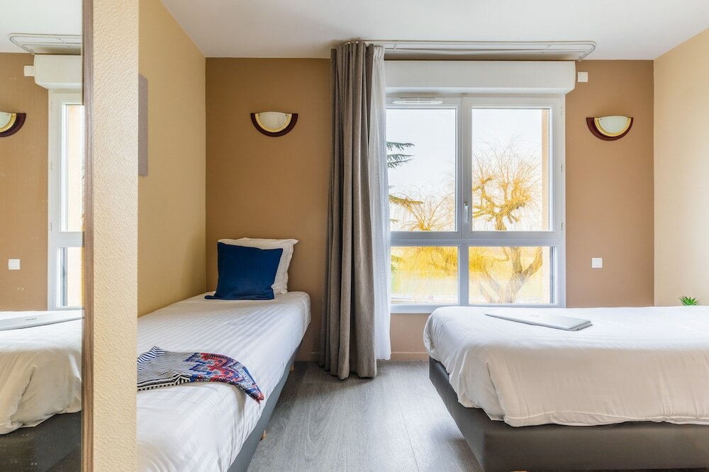 Фото Zenitude Hôtel - Résidences Magny les Hameaux