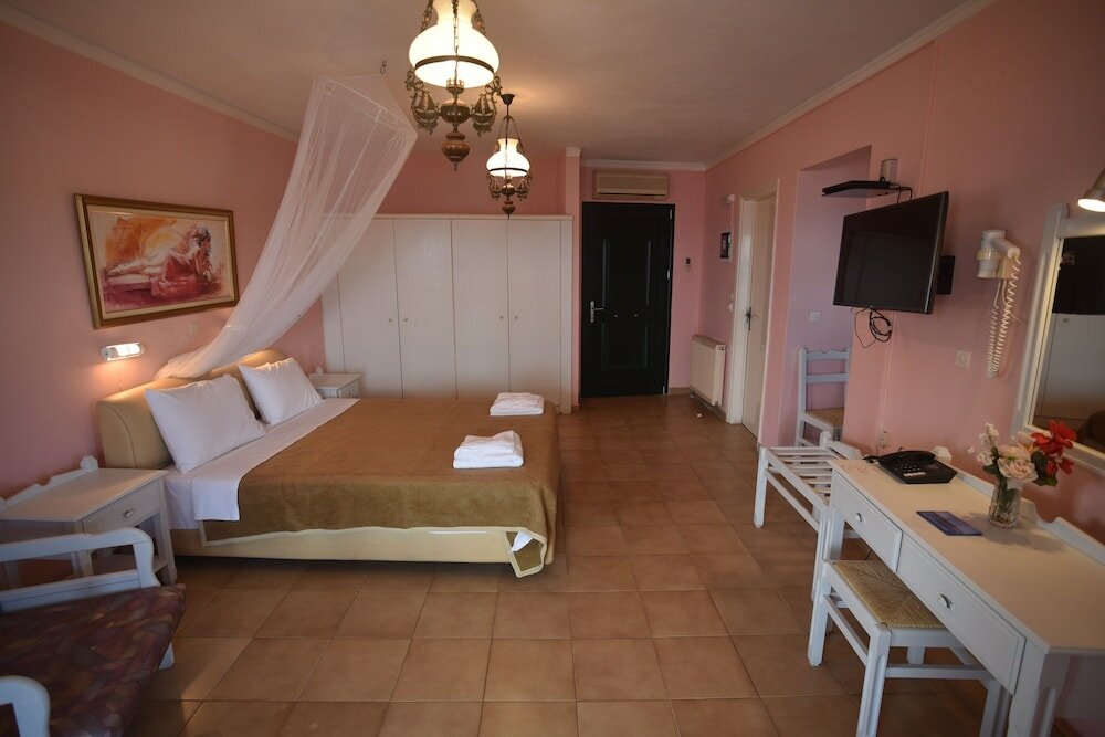 Фото Stella Hotel Apartments