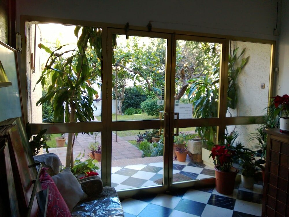 Фото Hostal Escandinavia