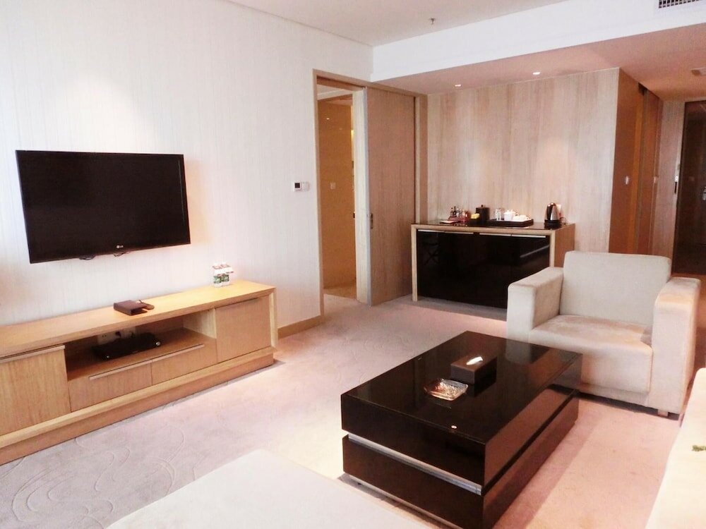 Фото Guangzhou Pearl River International Hotel