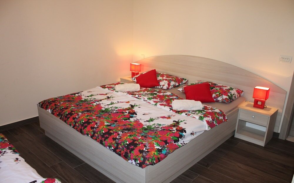 Фото Apartments Logoš Cavtat