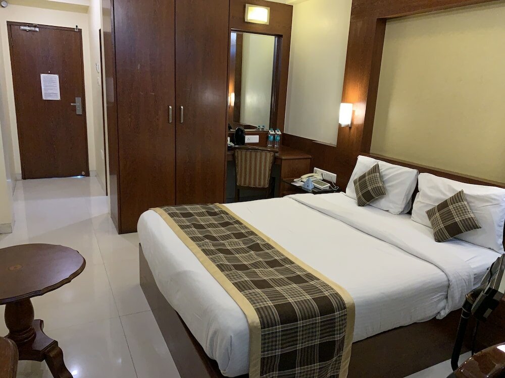 Фото Hotel Shubhangan