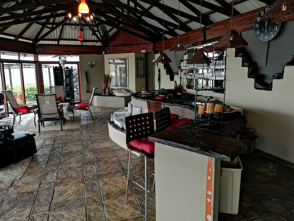 Фото Amazian Mountain River Lodge