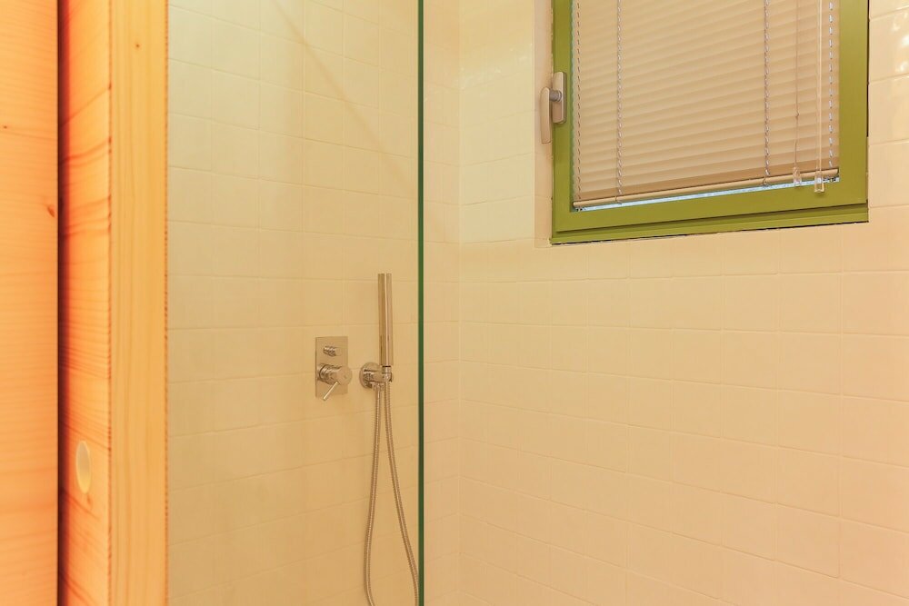 Фото Mac003 · Macario Wood Apartment Netflix