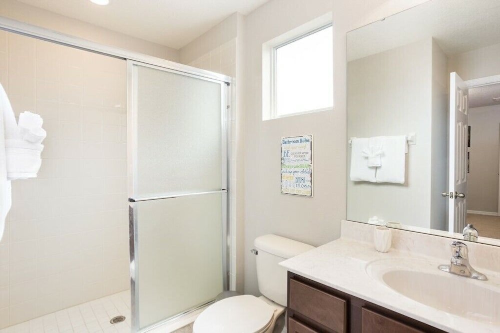 Фото Amazing 6 Bedroom House