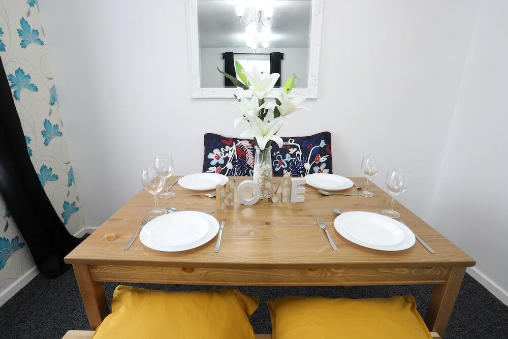 Фото B'ham Nec Hs2