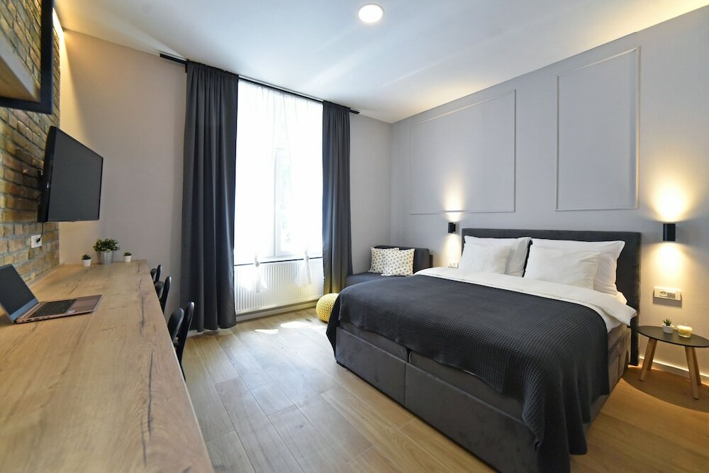 Фото Imperial Apartments