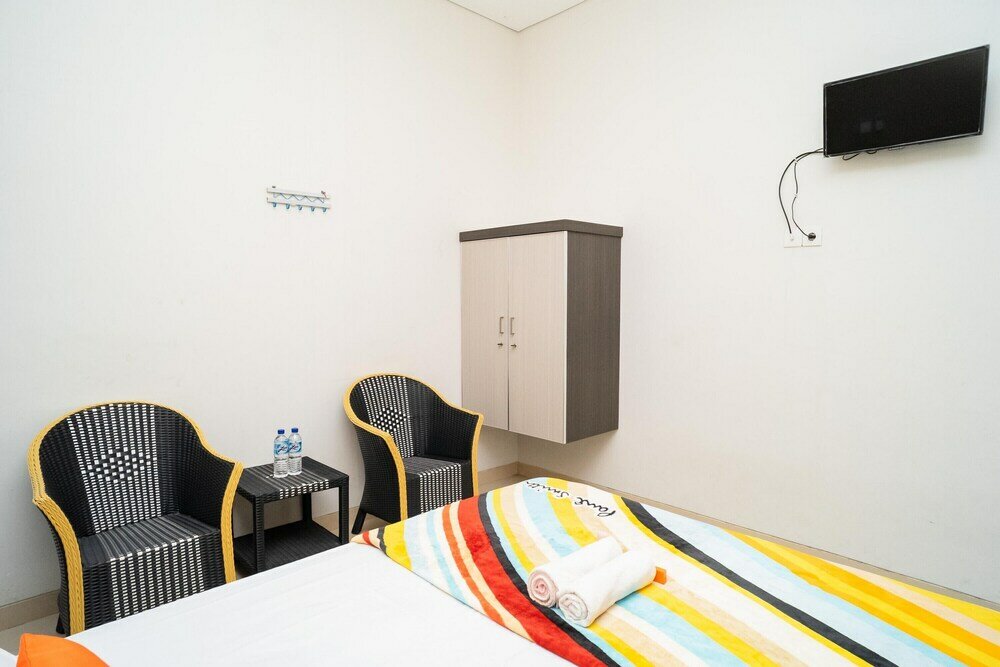 Фото KoolKost Syariah near Transmart Tegal