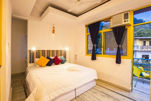 Гостиница GoSTOPS Rishikesh Tapovan - Hostel в Ришикеше