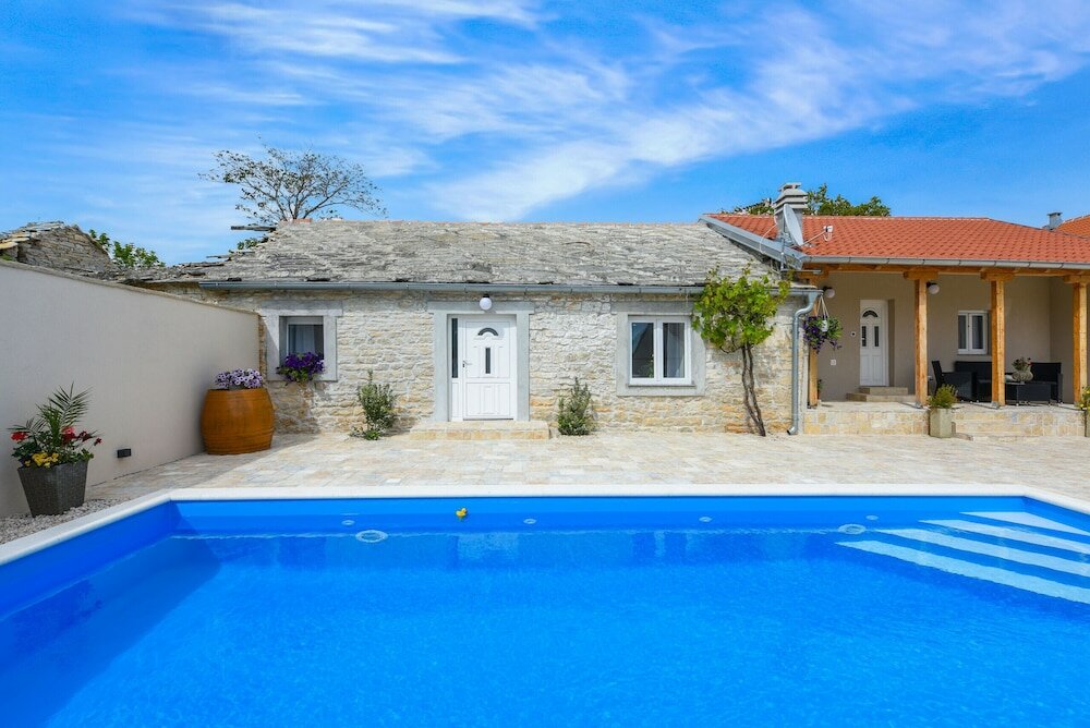 Фото Villa Mandarin