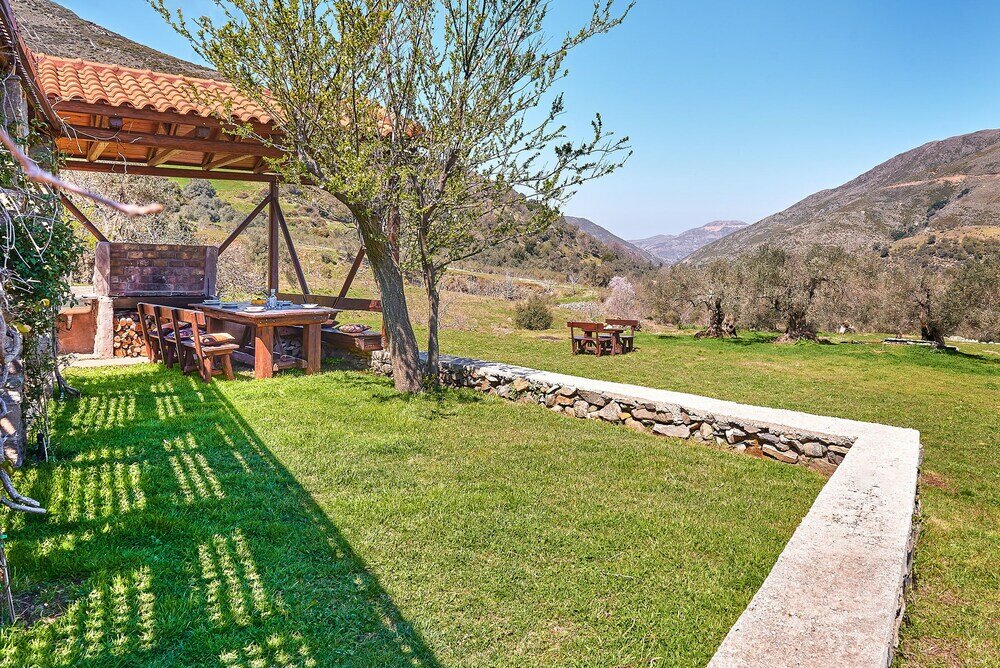 Фото Authentic Cottage