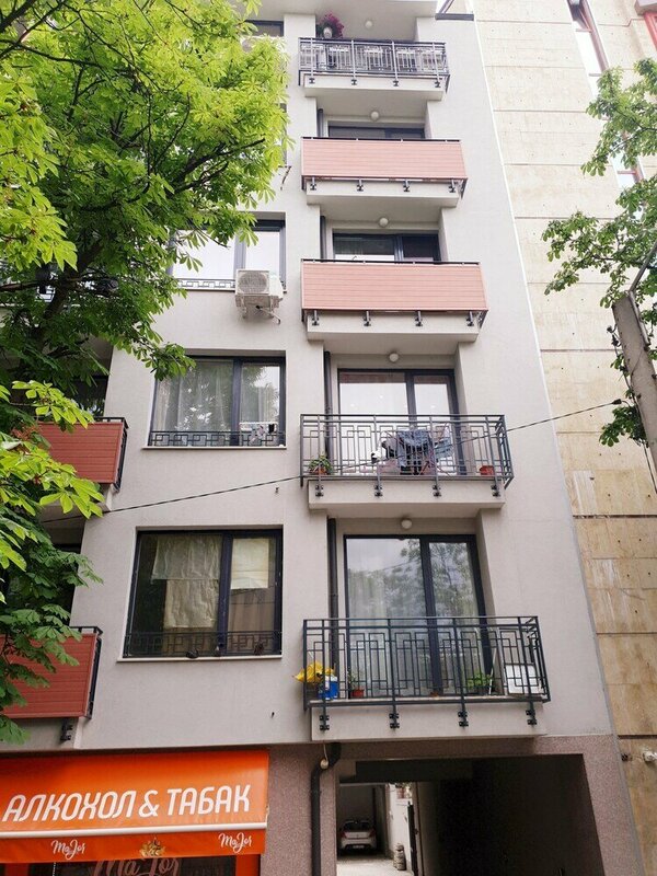 Гостиница Bright and Newly Refurbished Apartment Near Center в Софии