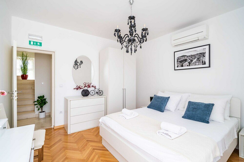 Фото Holiday Home King