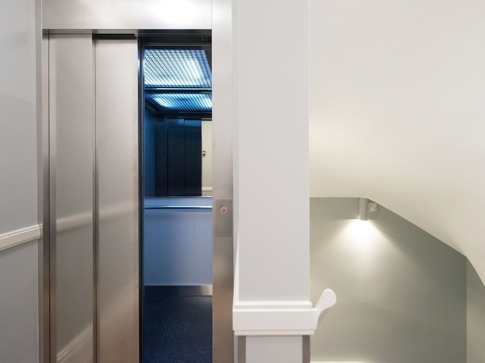 Фото BizStay Park Central Executive