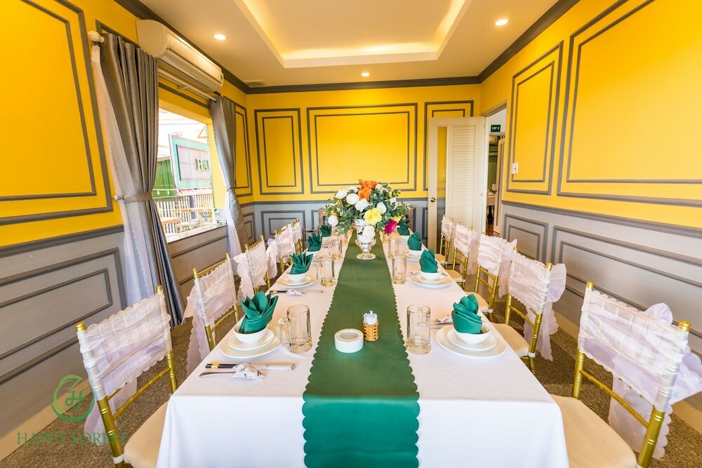 Фото Happy Forest Hotel