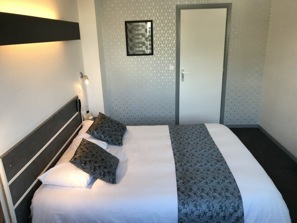 Фото Savoie Hôtel