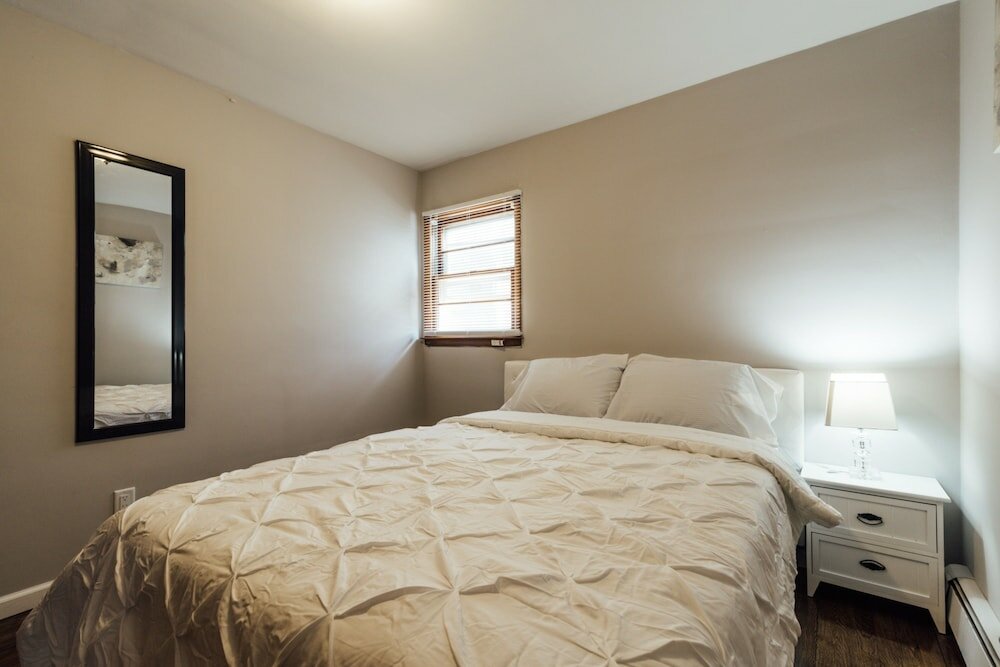 Фото 3 Bedroom near Journal Square