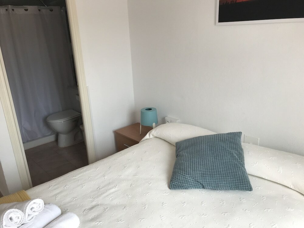 Фото Hostal Restaurante Tarín