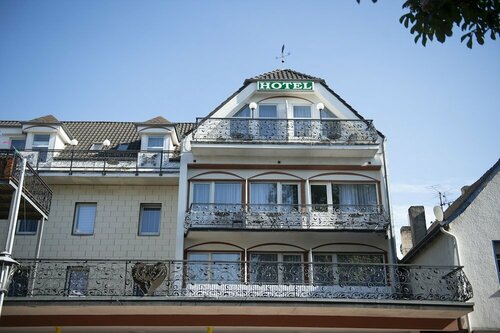 Гостиница Platzhirsch Hotel в Бонне