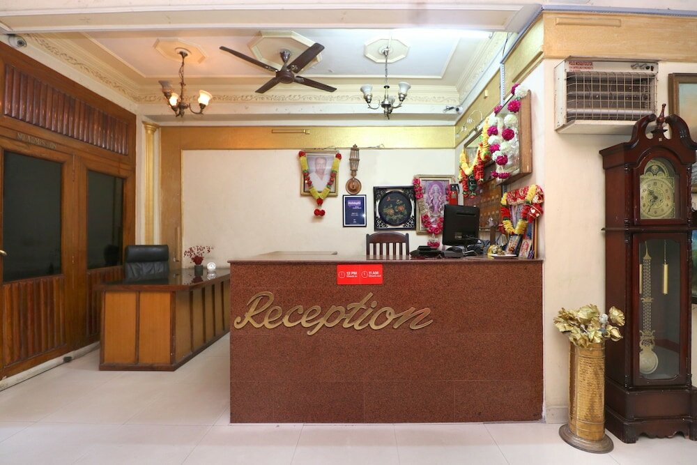 Фото Oyo 16098 Hotel Amrit