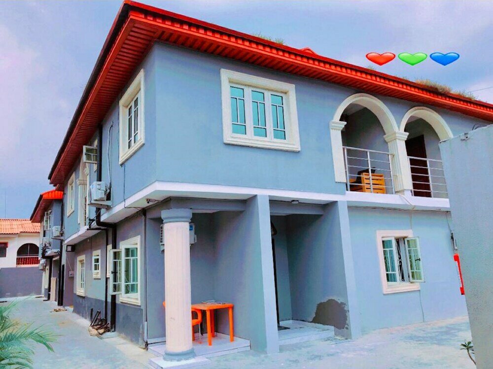 Фото отеля 2