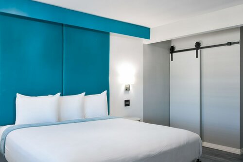 Гостиница Tilbury Inn в Глендейле