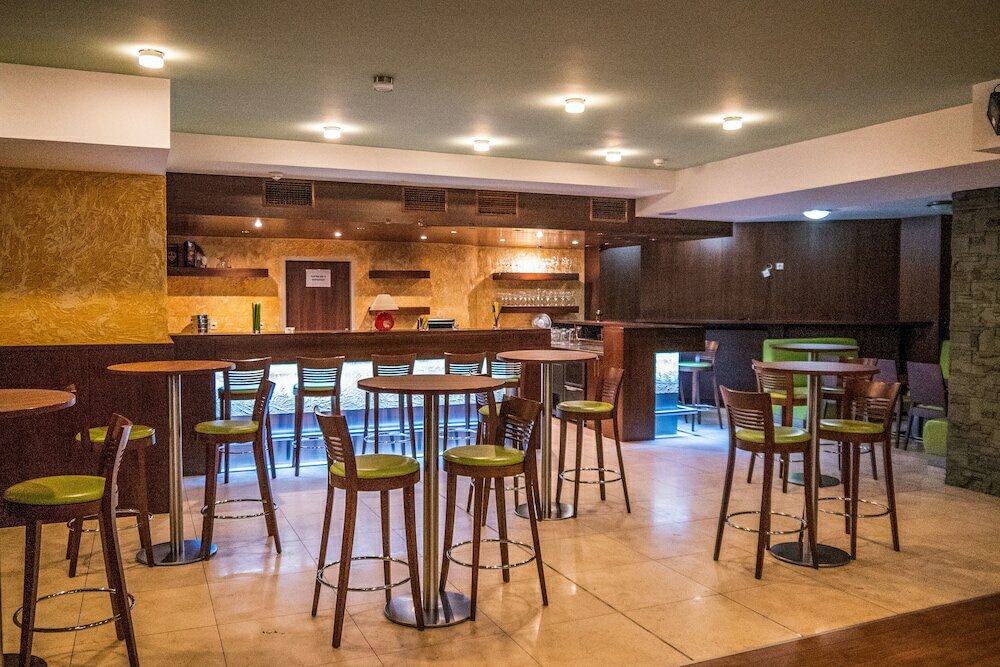 Фото Alexandra Business Hotel