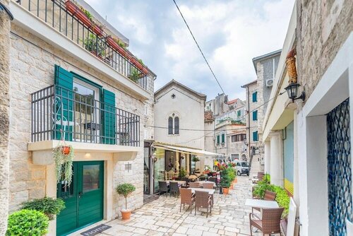 Гостиница Apartments & Rooms Dujam в Сплите