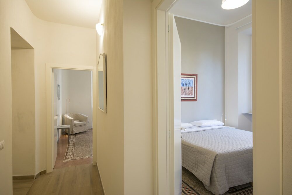 Фото Regis Condo