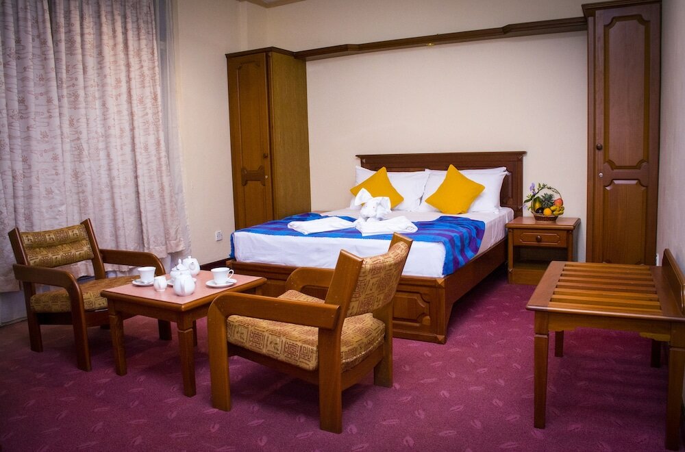 Фото Hotel Lakefield