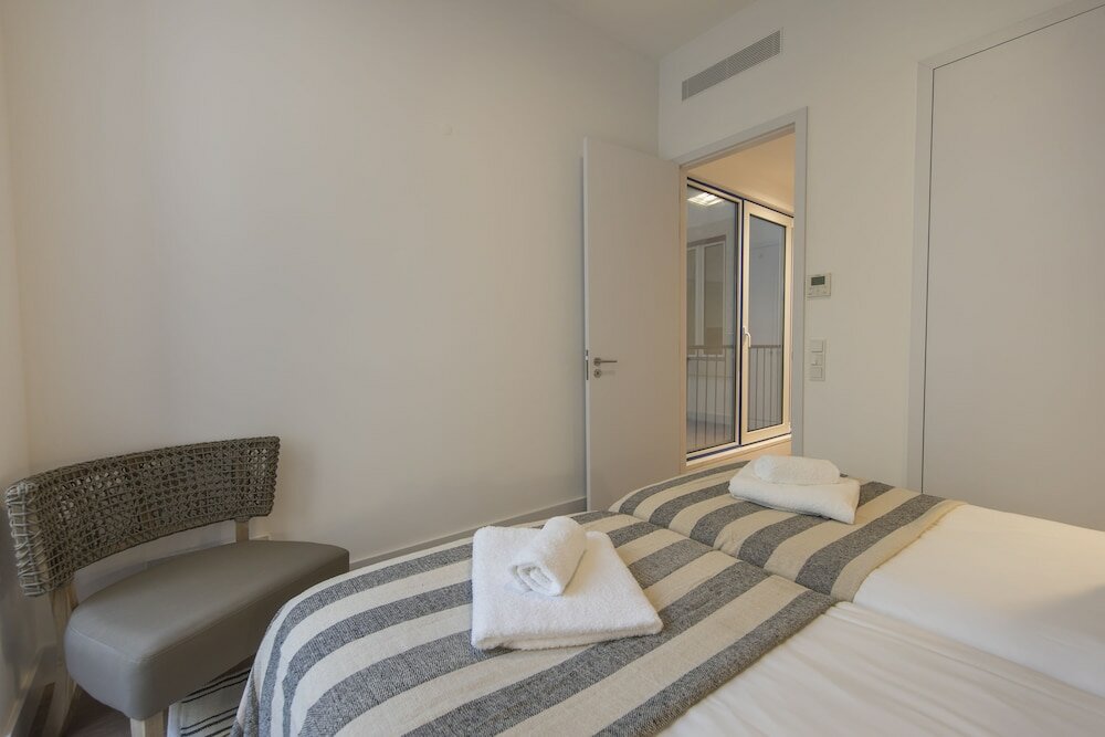 Фото High Ceiling Duplex Apt Cais do Sodre