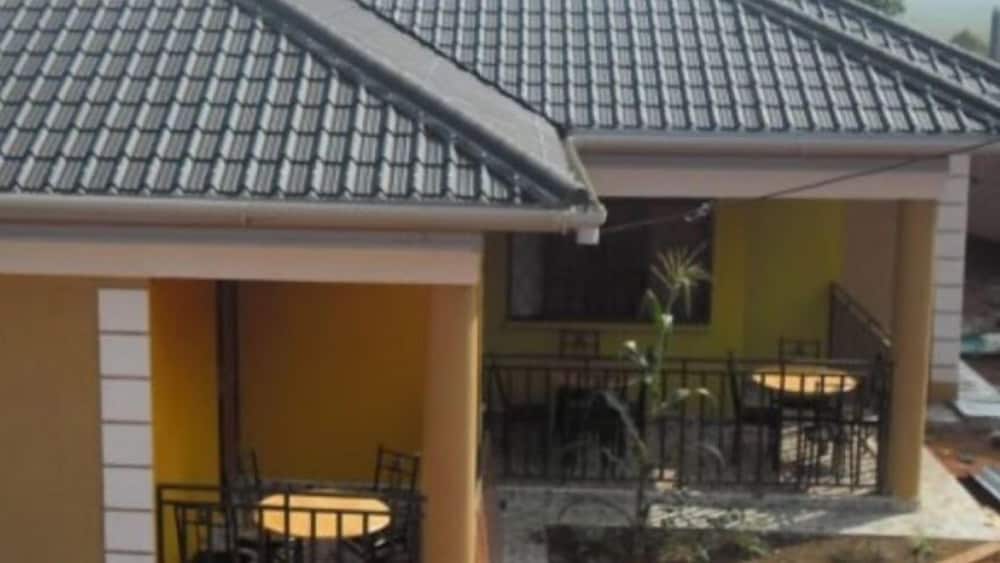 Фото отеля 3