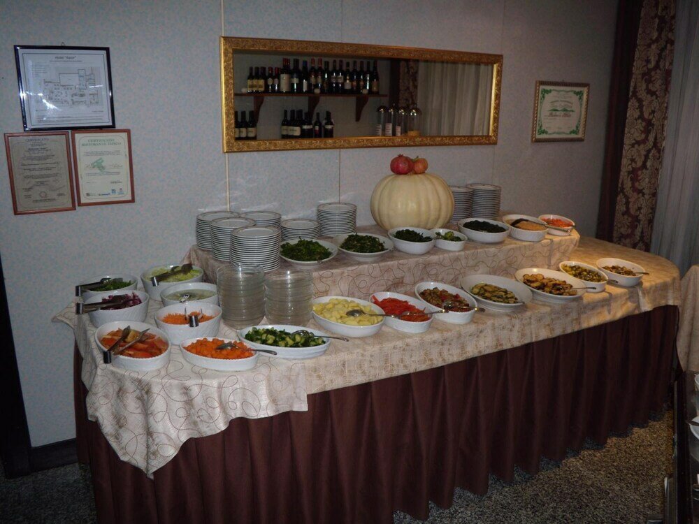 Фото Astor Hotel