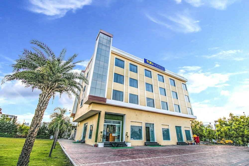 Фото отеля 1