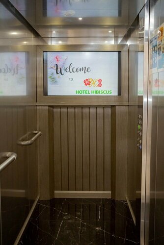 Гостиница Hotel Hibiscus Louis в Либревиле