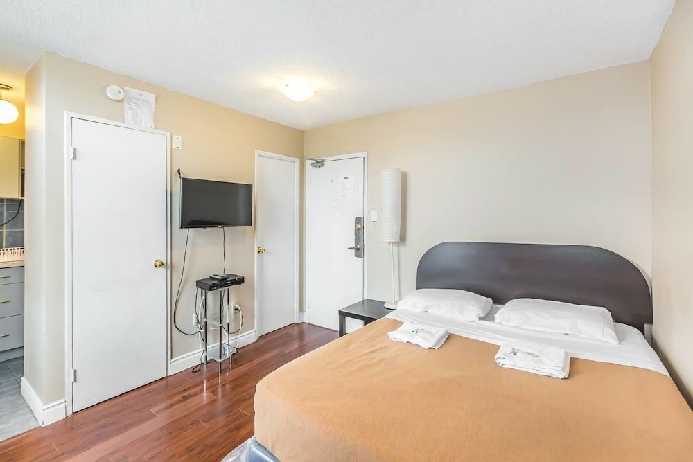 Фото New! Budget Friendly Stay in Downtown