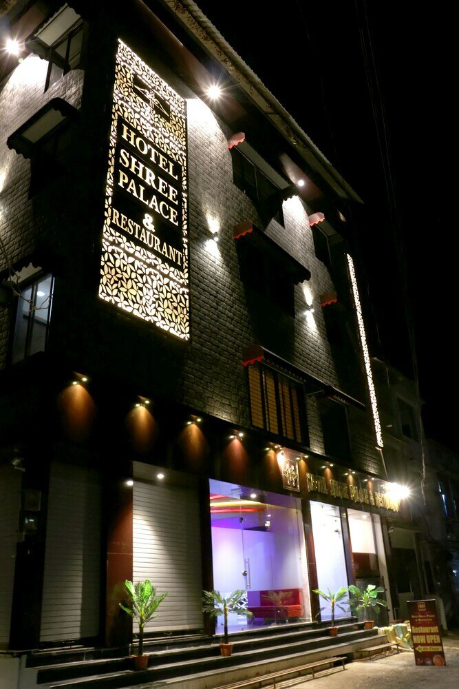 Фото Hotel Shree Palace & Restaurant