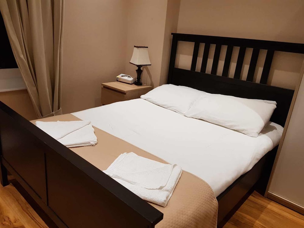 Фото Tourian Lounge Hotel