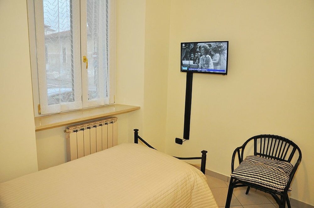 Фото C'era Un Lago