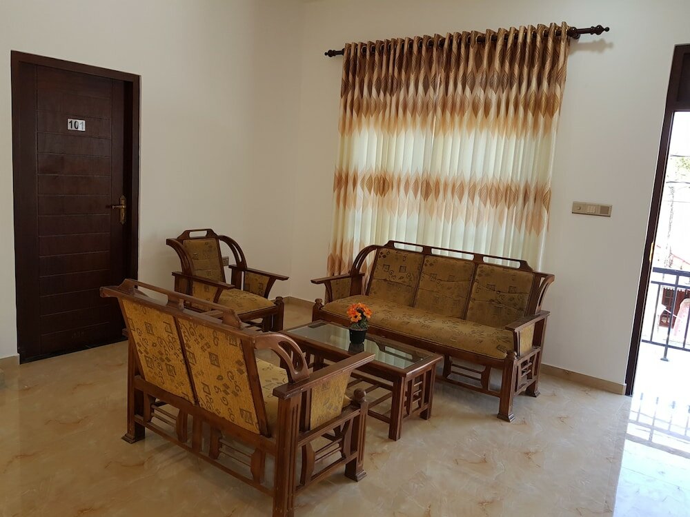 Фото My Whales Guest House