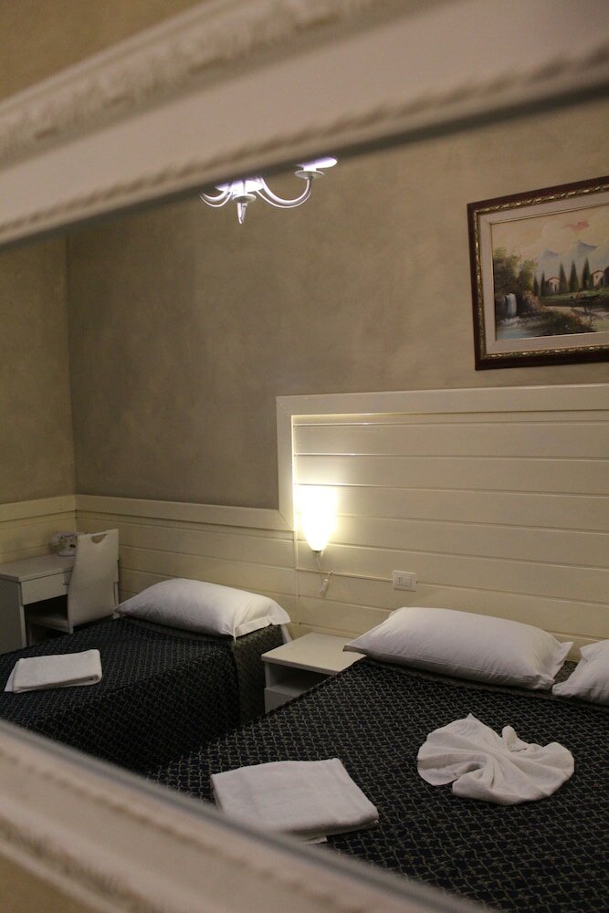 Фото Hotel Aurelia Milano Centrale