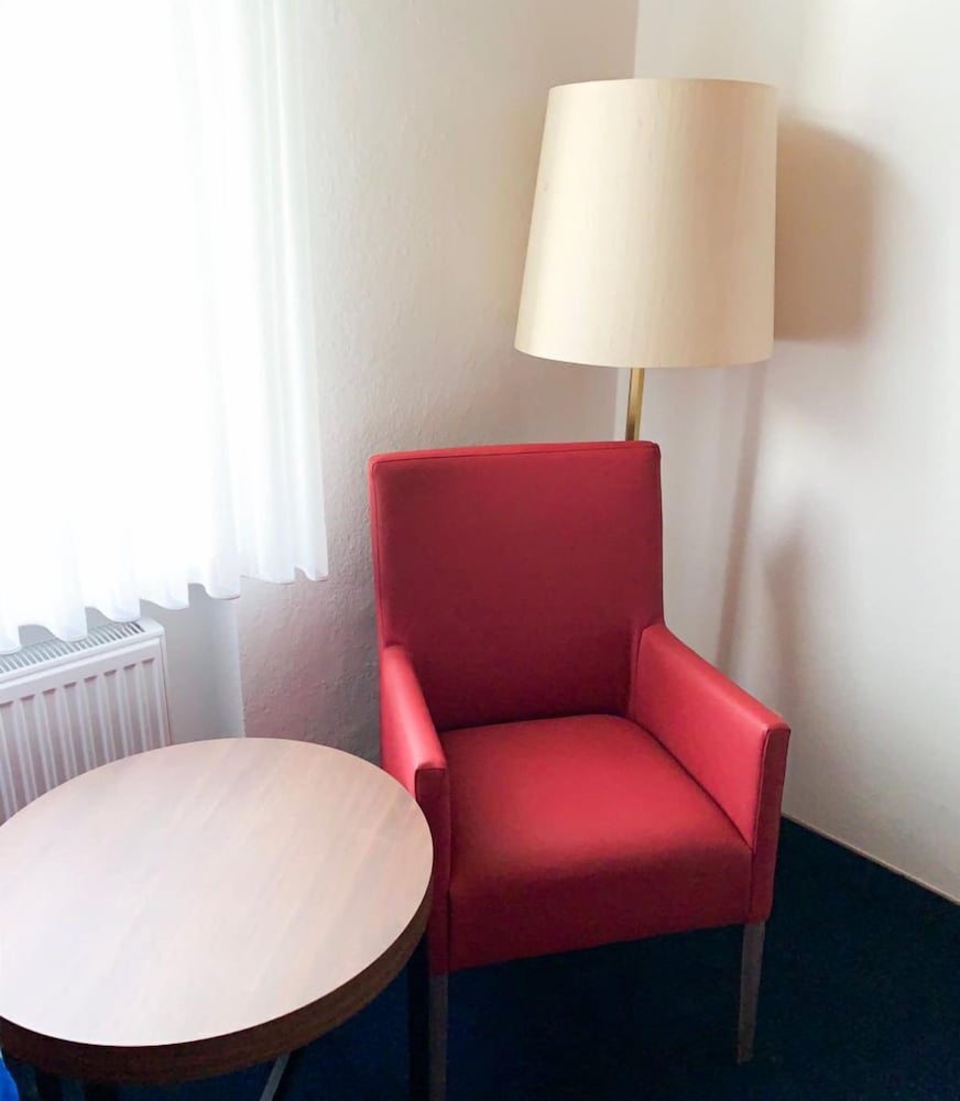 Фото Hotel Fränkischer Hof