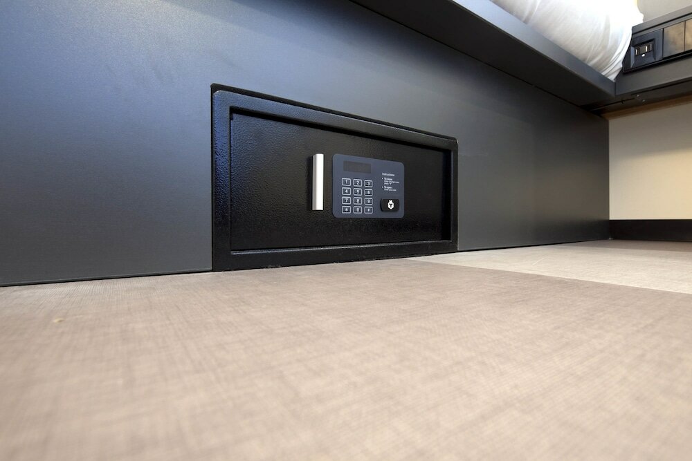 Фото Maxhotel Amsterdam Airport Schiphol