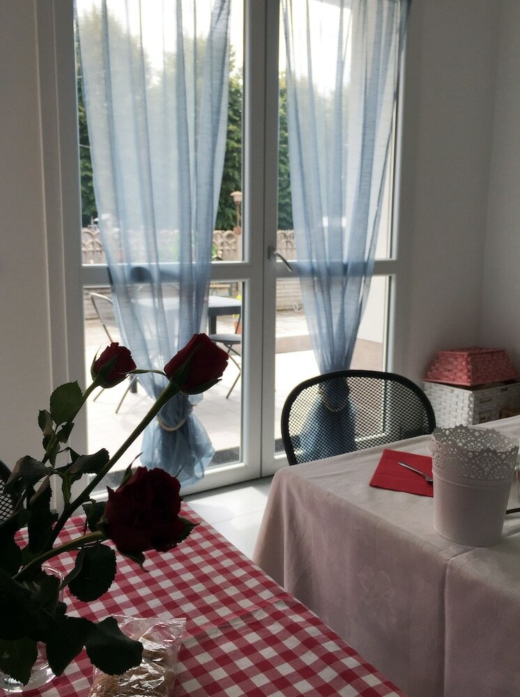 Фото B&b Honey Rooms