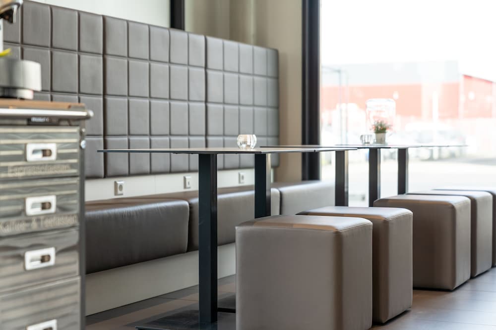 Фото A2 Hotels Denkendorf