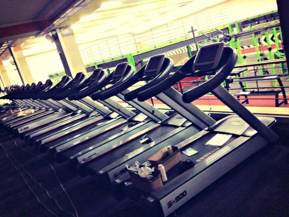 Фото Luxury Apt with Side Sea Views & Pool, Top Location