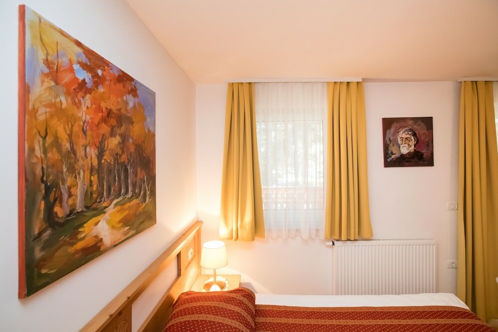 Фото Hotel Kristal